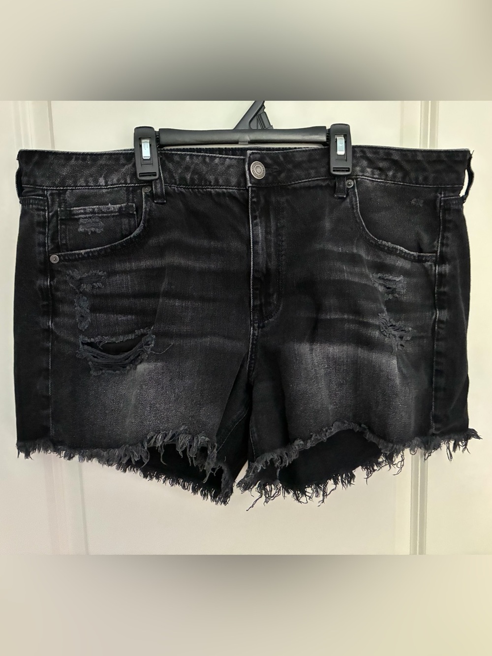 American Eagle Outfitters Black Distressed cutoff Jean Shorts Tomgirl Midi 18